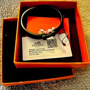 HERMES CLIC H BRACELET. BLACK ON BLACK. ALL ORIGINAL BOXING ON THIS BEAUTY!